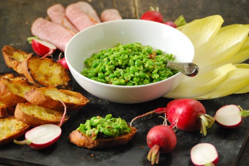 Smashed Summer Pea Spread via Relishing It