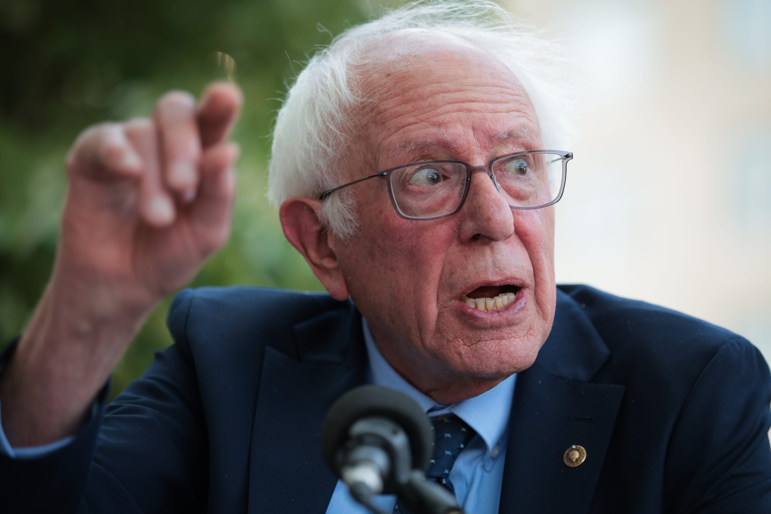 Sanders Resolution Blocking Arms Sales to Israel Garners Approval From 2028 Dem Presidential Hopefuls