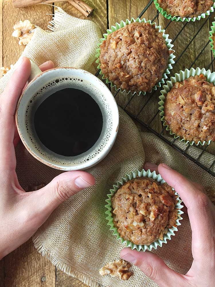 Apple Muffins with Cinnamon-Walnut Streusel Topping