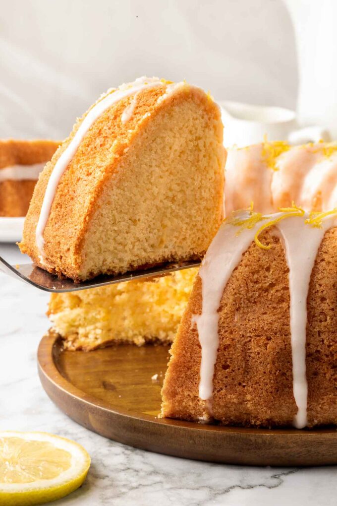 slice of bundt cake on cake server.