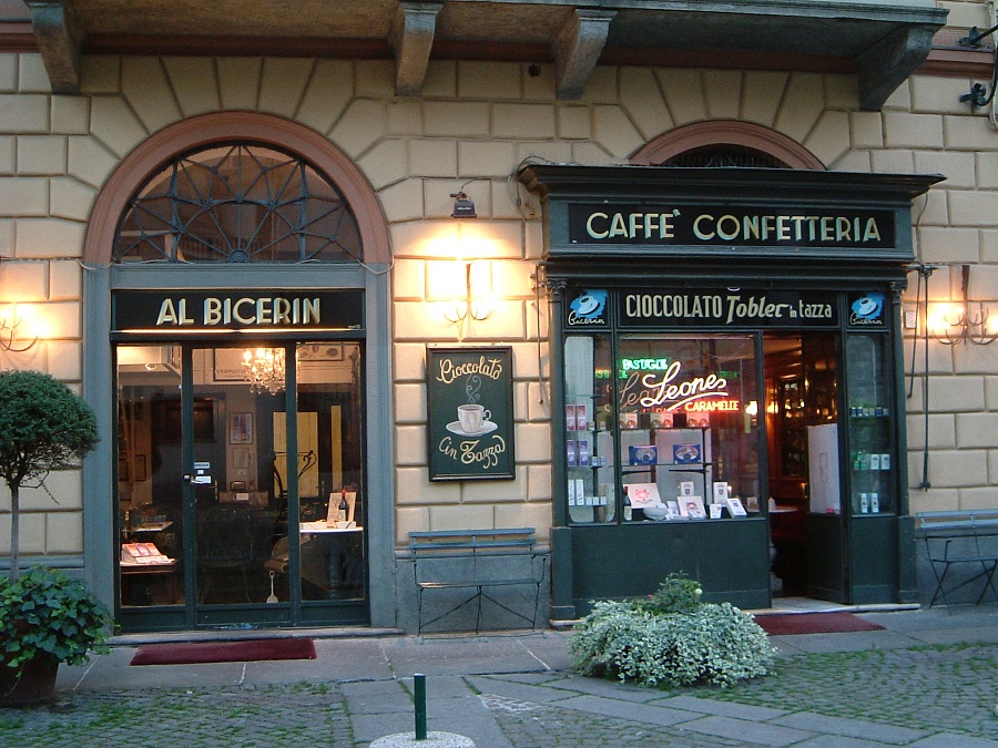 AL BICERIN, 255 ANNI DI VITA PER LO STORICO LOCALE TORINESE - Caffè espresso italiano by Gabriele Cortopassi