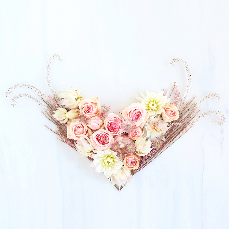 DIGITAL BLOOMS FEBRUARY 2018 | Free Blush Heart Desktop Wallpapers for Valentineβs Day // JustineCelina.com x Rebecca Dawn Design