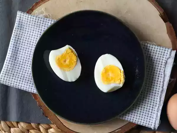 Receta Huevos duros en la freidora de aire, ¡listos en un abrir y cerrar de ojos!