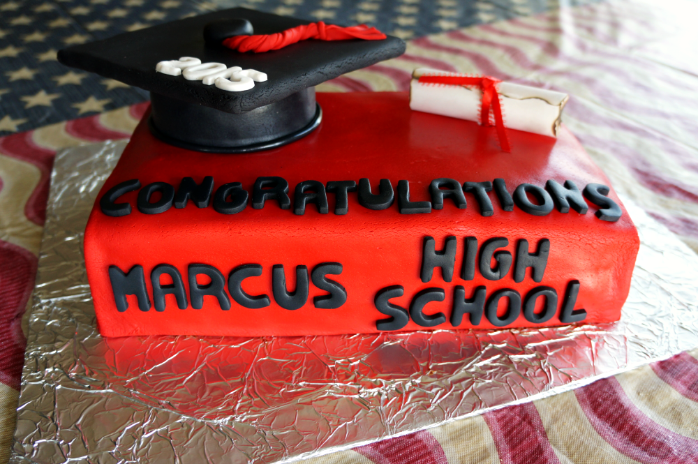 graduation cake | The Baking Fairy