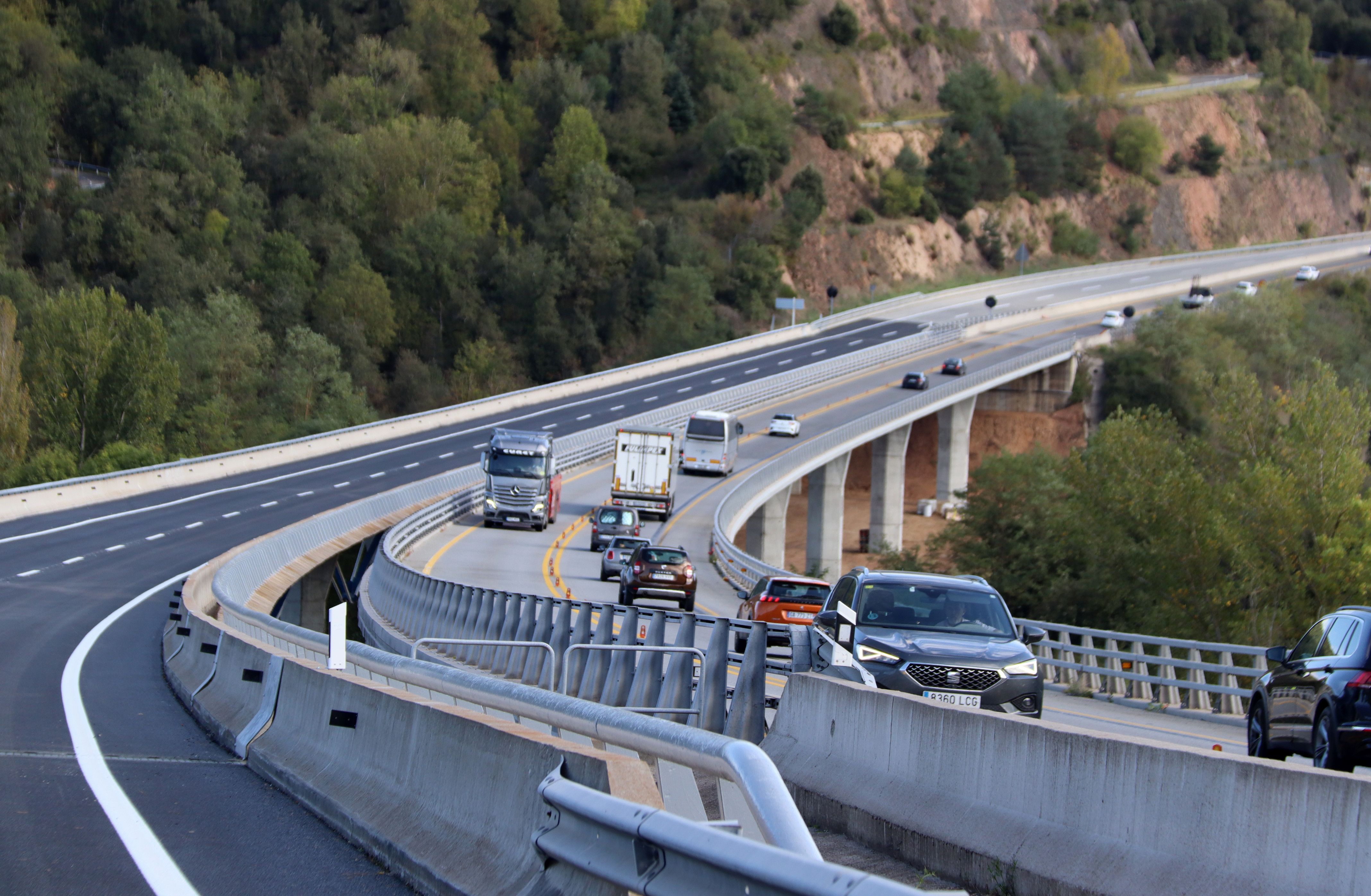 La C-25 al seu pas pel viaducte d'Osomort | Mar Martí (ACN) La C-25 al seu pas pel viaducte d'Osomort | Mar Martí (ACN)