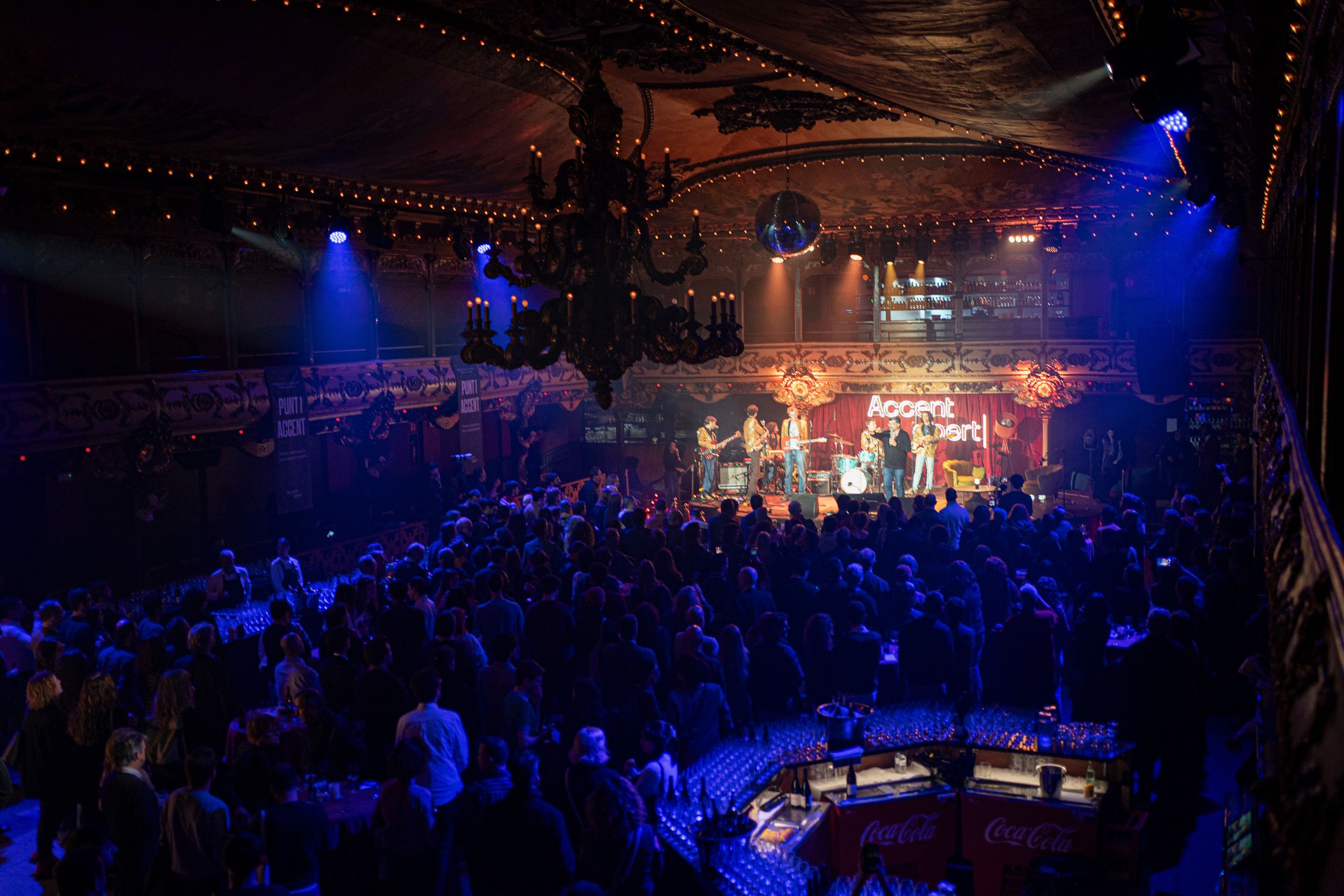 Centenars de persones van acudir a l'acte d'Accent Obert el 19 de febrer a la Paloma | Cedida Centenars de persones van acudir a l'acte d'Accent Obert el 19 de febrer a la Paloma | Cedida