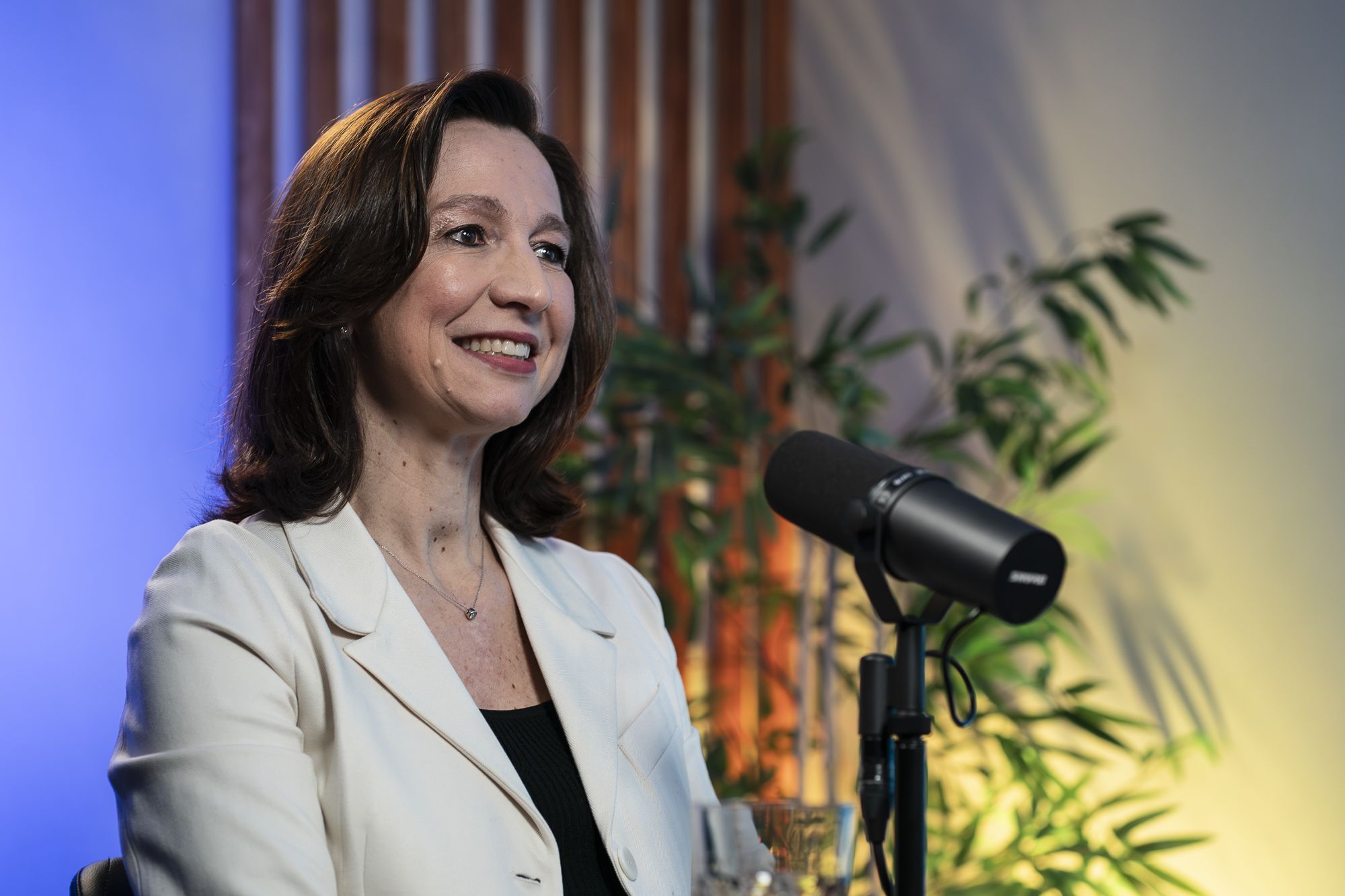 Helena Torras és la sisena convidada al pòdcast 'L'empresa al dia' | Mireia Comas Helena Torras és la sisena convidada al pòdcast 'L'empresa al dia' | Mireia Comas